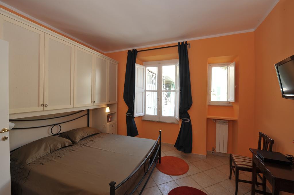 Room 4 Rome B&B Risorgimento Δωμάτιο φωτογραφία