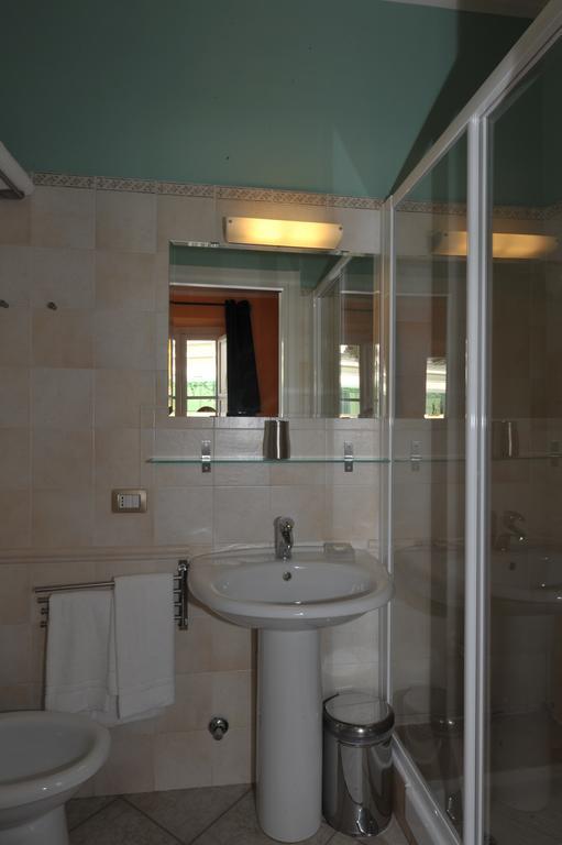 Room 4 Rome B&B Risorgimento Δωμάτιο φωτογραφία
